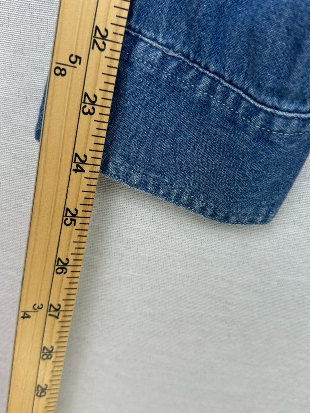 WOMEN'S CTS BLUES COTTON DENIM SHIRT WITH LEATHER FLOWER END GLASS BEAD SIZE 30 - Picture 11 of 12